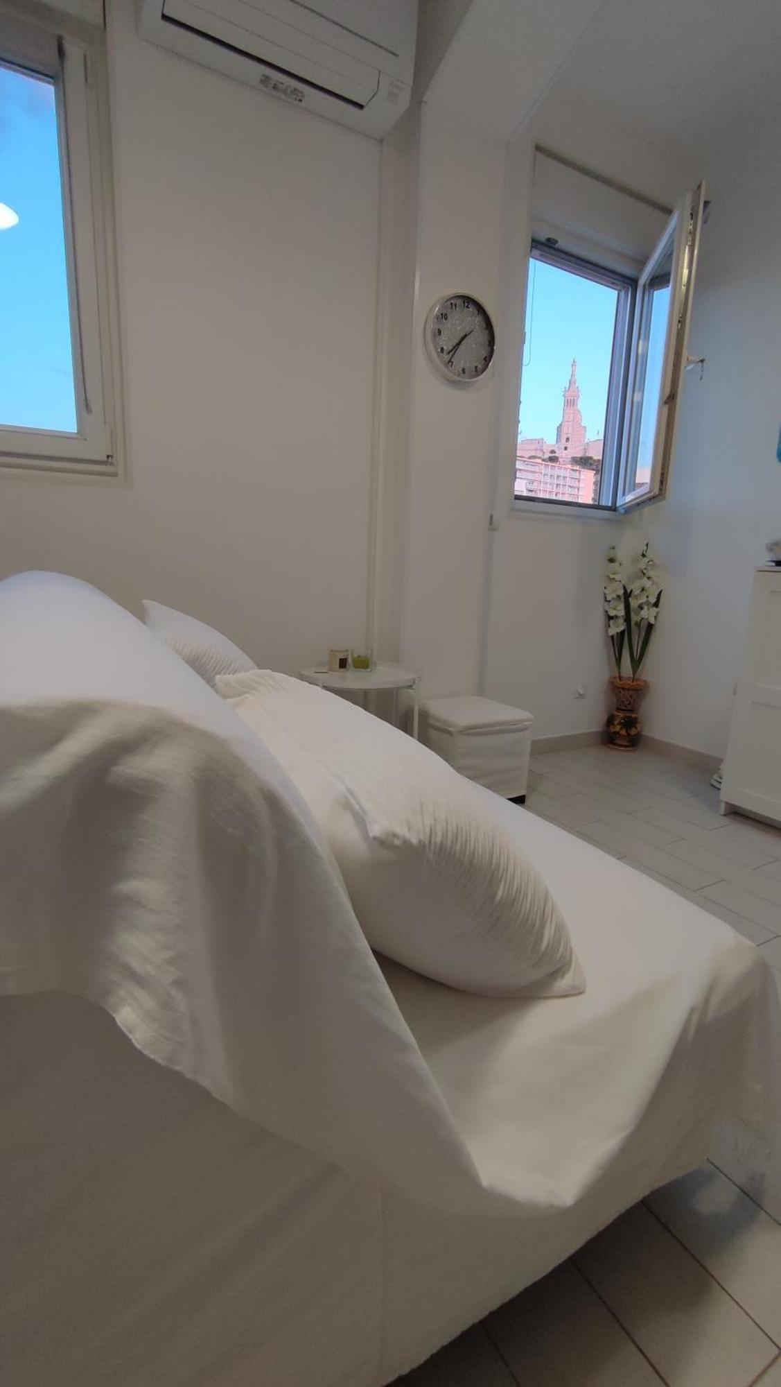 Apartamento T2 Vue sur la Basilique de Notre Dame de la Garde Marsella Exterior foto