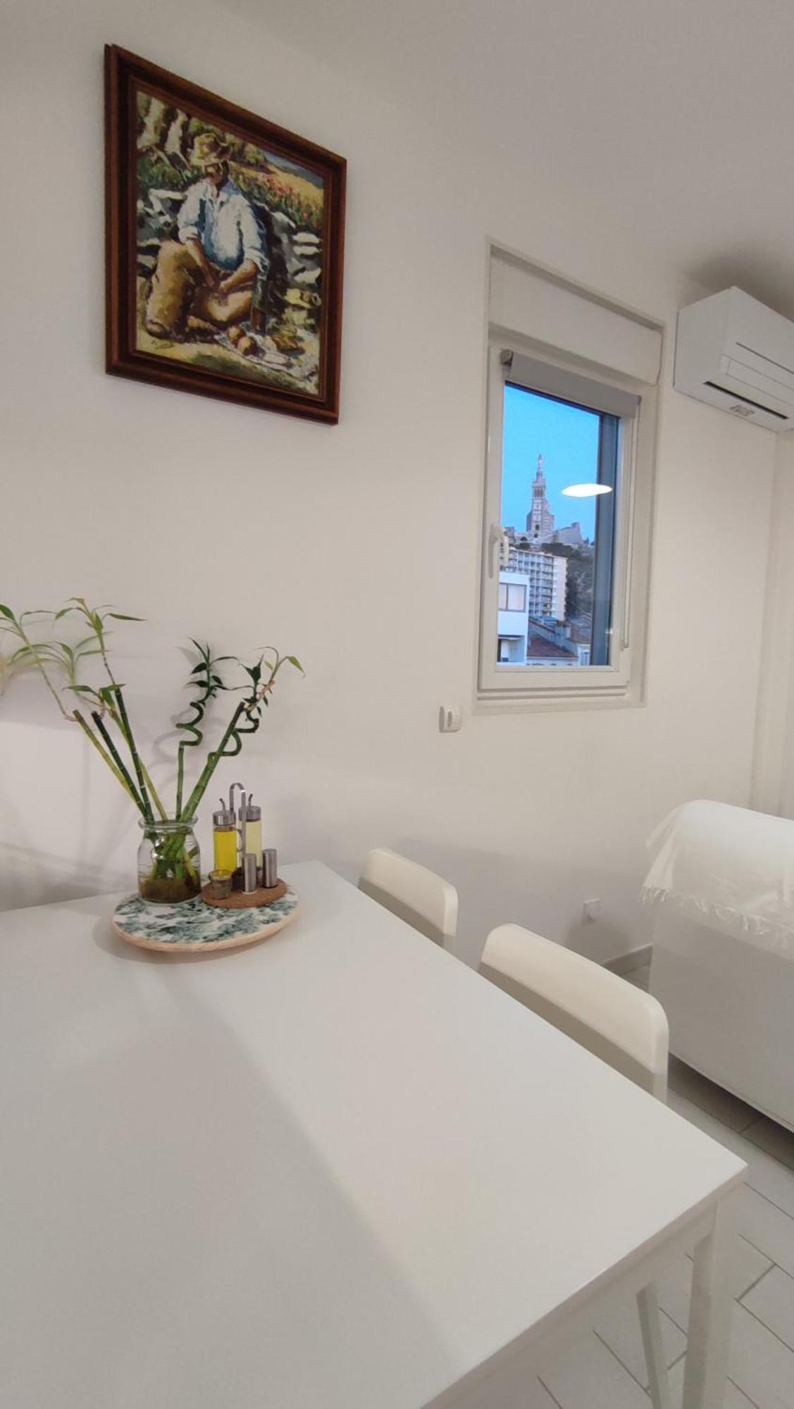 Apartamento T2 Vue sur la Basilique de Notre Dame de la Garde Marsella Exterior foto